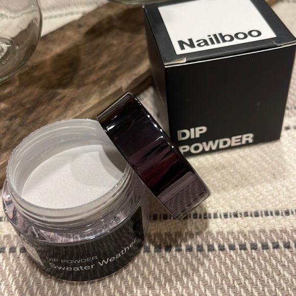 Nailboo • Sweater Weather • Light Gray Dip Powder In Box WINTER Color - Picture 1 of 4